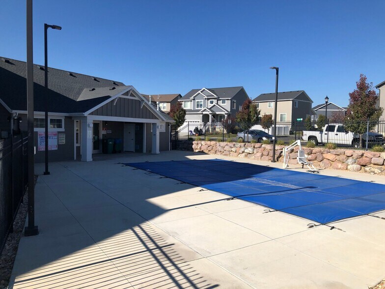 Building Photo - 13092 S Tortola Dr