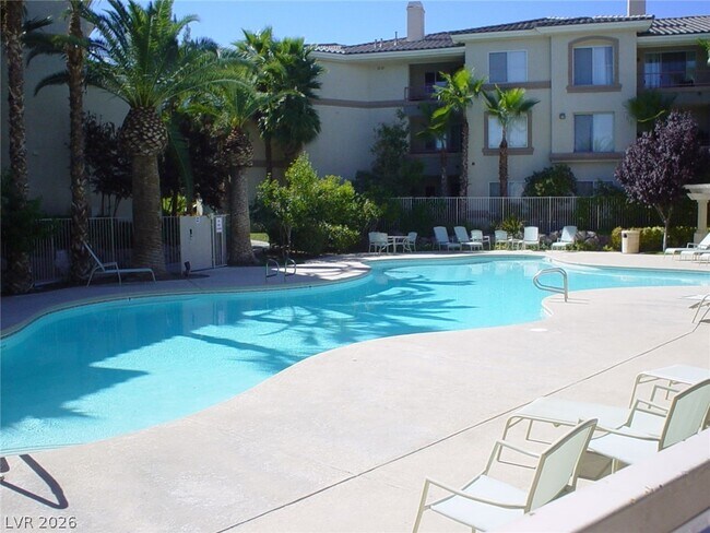 Building Photo - 7127 S Durango Dr