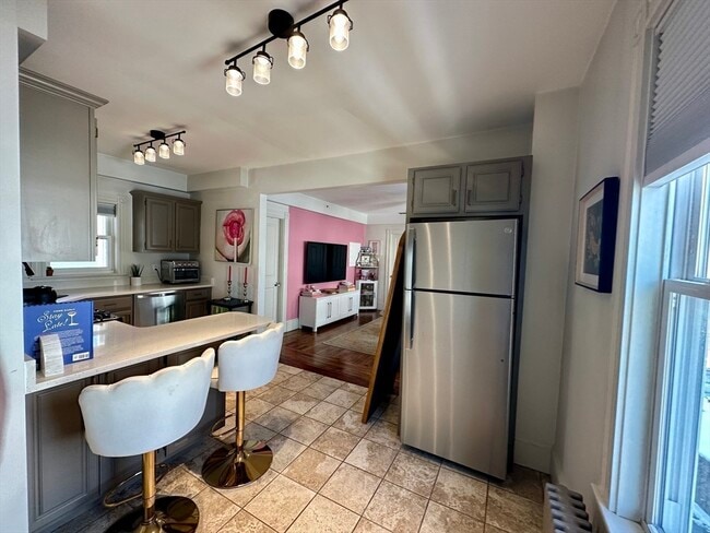 Building Photo - 15 Bearse Ave