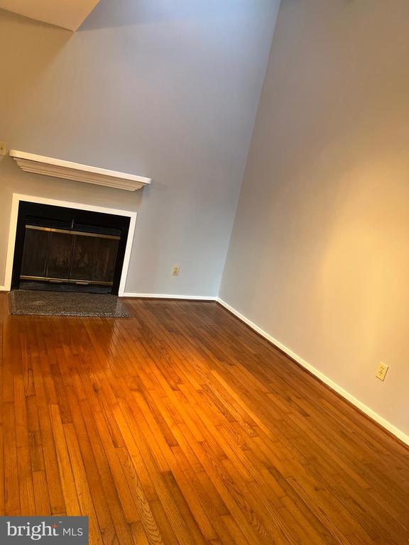 Building Photo - 3105 Trinity Ct