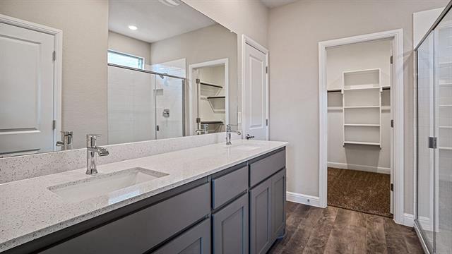 Building Photo - 14517 Caelum Dr
