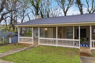 Building Photo - 442 Booth Cir SW