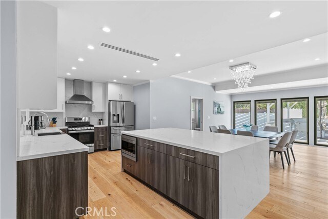 Building Photo - 11568 Newcastle Ave