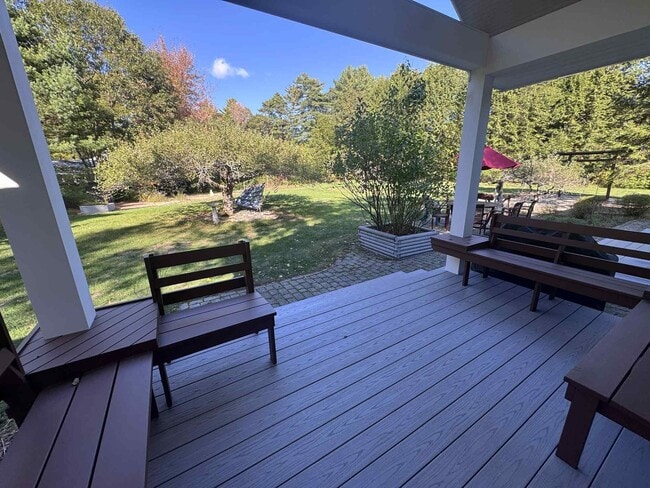 Building Photo - 3BR RANCH BRUNSWICK SEASONAL FURNISHED