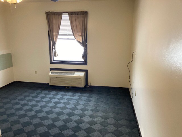 Building Photo - 105 Chicora Rd