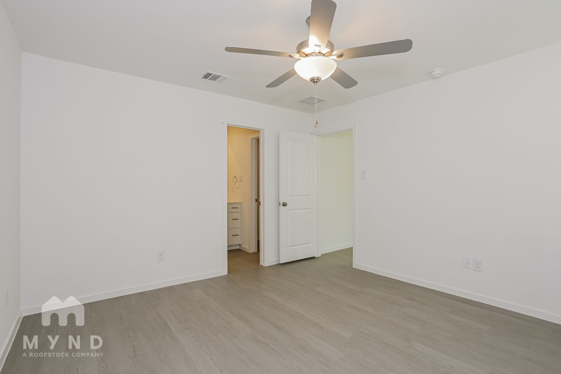 Building Photo - 2736 Ctr Crk Ln