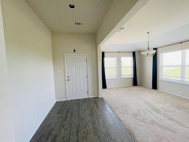 Building Photo - 3803 Overhill Dr