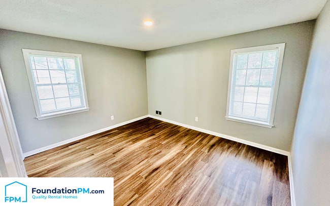 Building Photo - 1837 Warner Ave