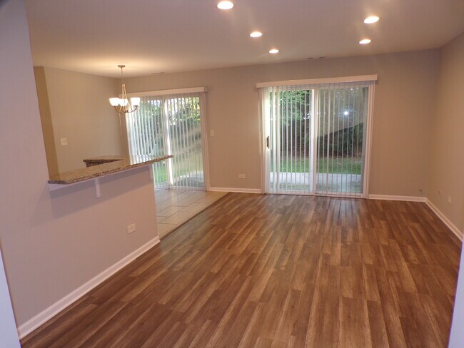 Building Photo - 558 Nantucket Way