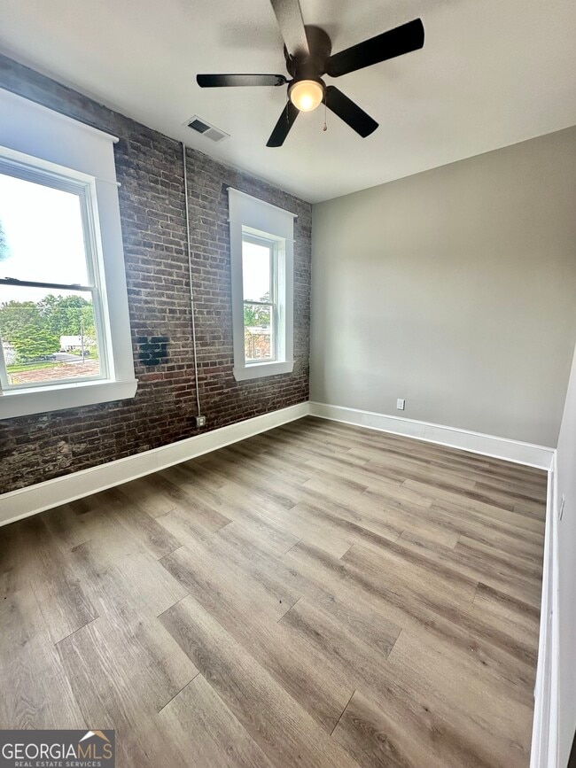 Building Photo - 14 W Alabama St