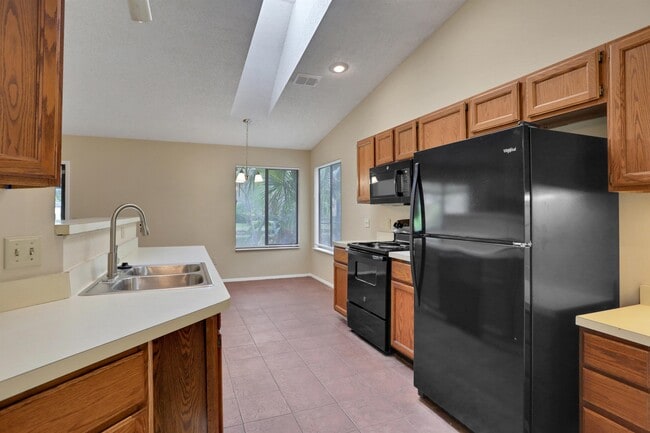 Building Photo - 11151 Stoney Point Ln W