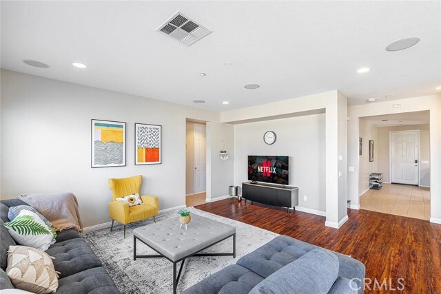 Building Photo - 16526 Braeburn Ln