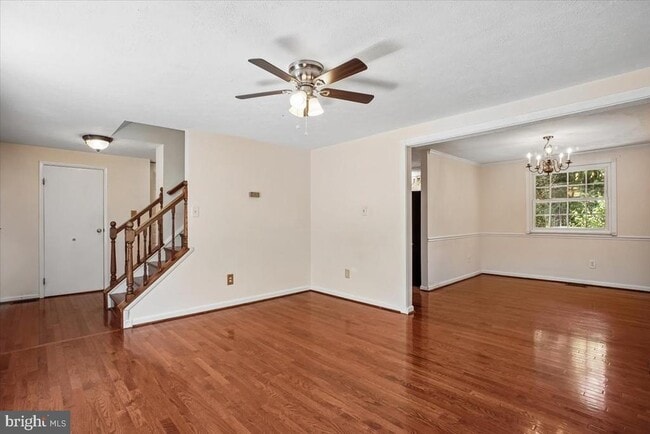 Building Photo - 9404 Mirror Pond Dr