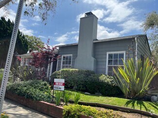 Building Photo - 10374 La Grange Ave