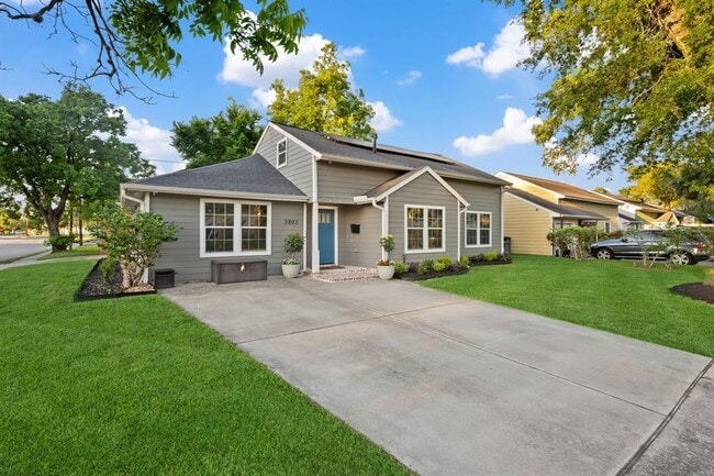Primary Photo - 3803 Zephyr St