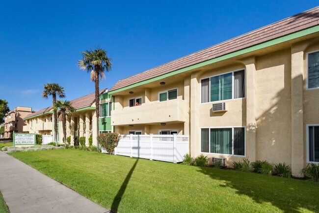 Building Photo - 14675 Nordhoff St