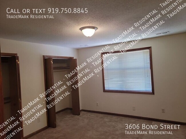 Building Photo - 3606 Bond St