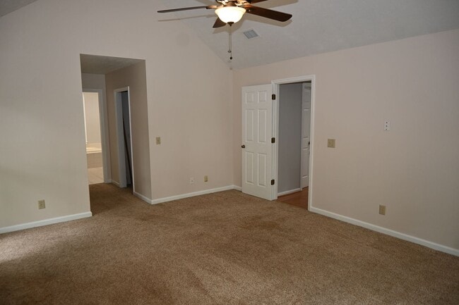 Building Photo - 19 Nettle Ct