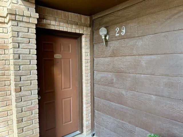 Building Photo - 201 Martingale