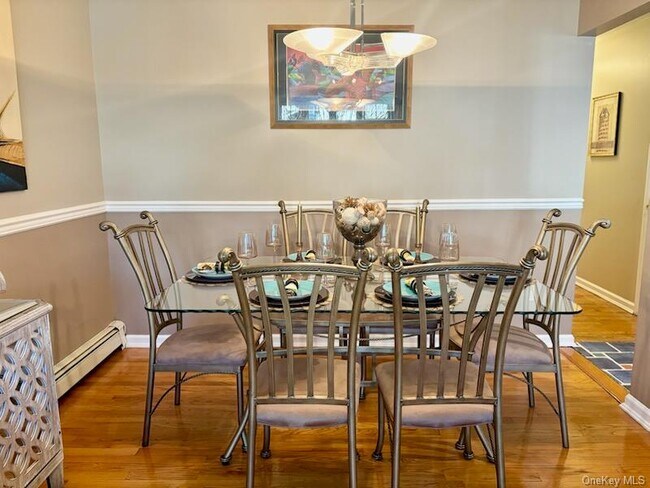 Building Photo - 177-68 Meadow Dr