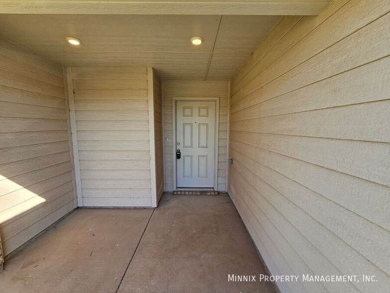 Building Photo - 1317 Bajada St