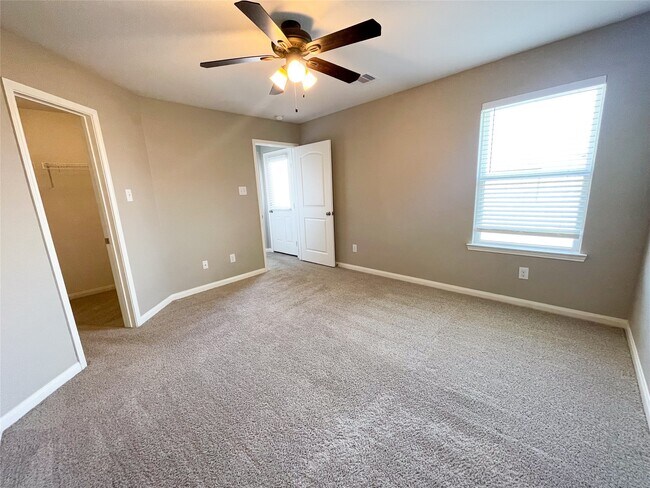 Building Photo - 2310 Nautica Terrace