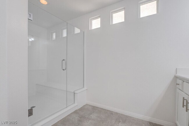 Building Photo - 6027 Gordon Creek Ave