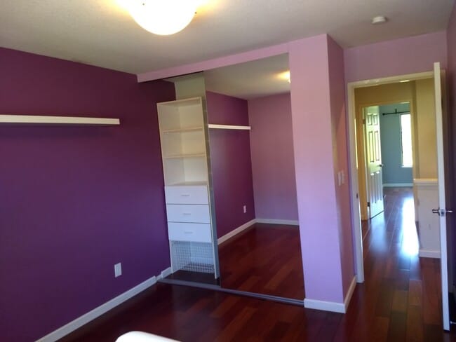 Building Photo - Updated 3 Bed 2.5 Bath Home!