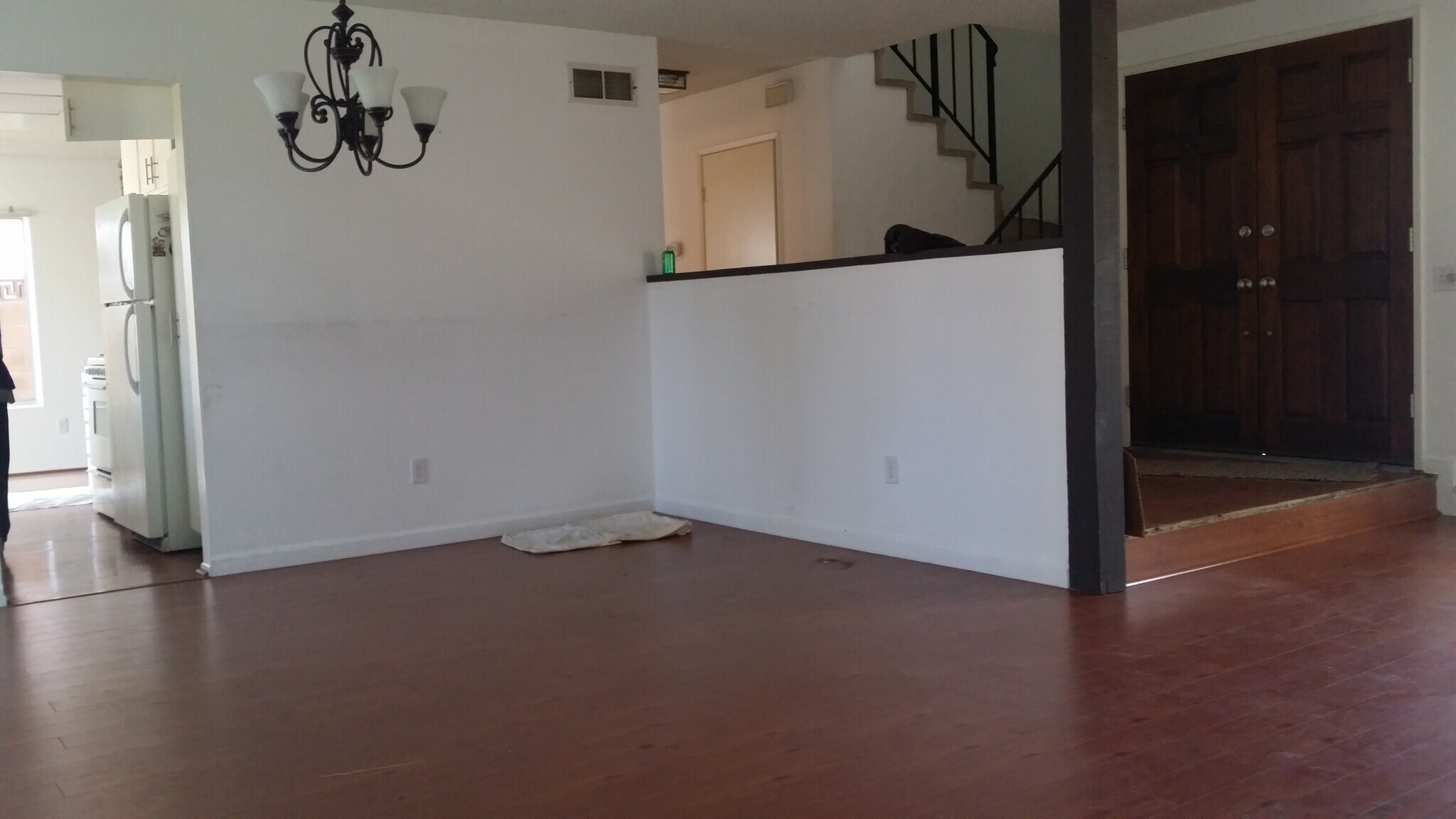 Building Photo - 10123 Hanna Ave