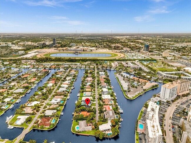 Building Photo - 413 Tamarind Dr