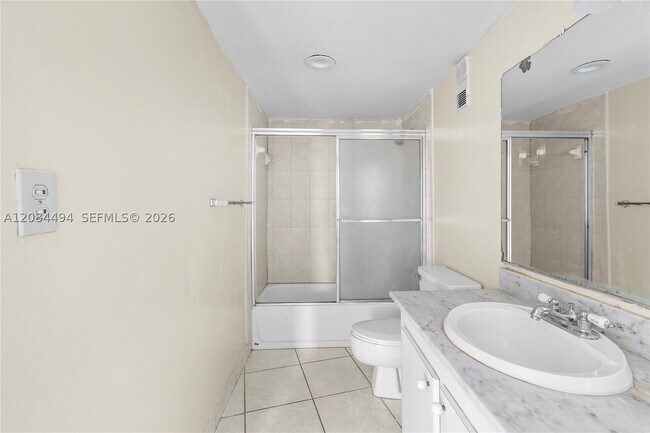 Building Photo - 1200 NE Miami Gardens Dr