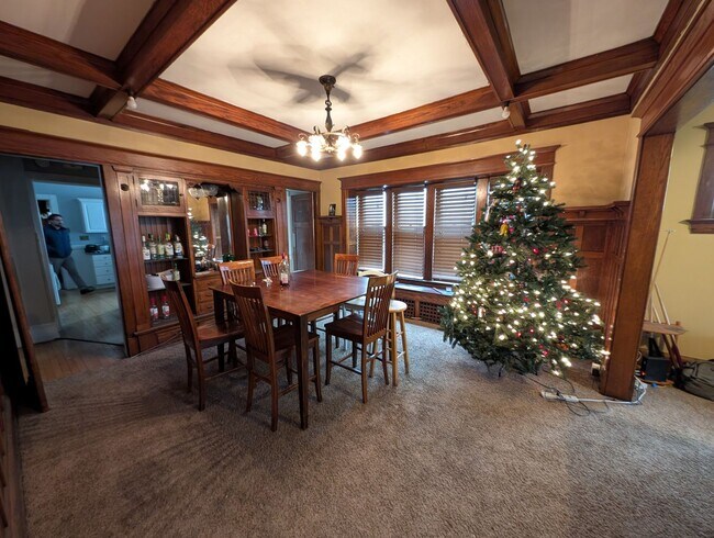 Building Photo - 2830-2830 N Maryland Ave