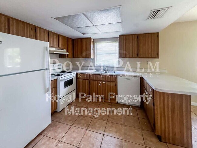 Building Photo - 17582 Cypress Point Rd