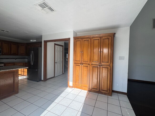 Building Photo - 20 Havenshire Cir