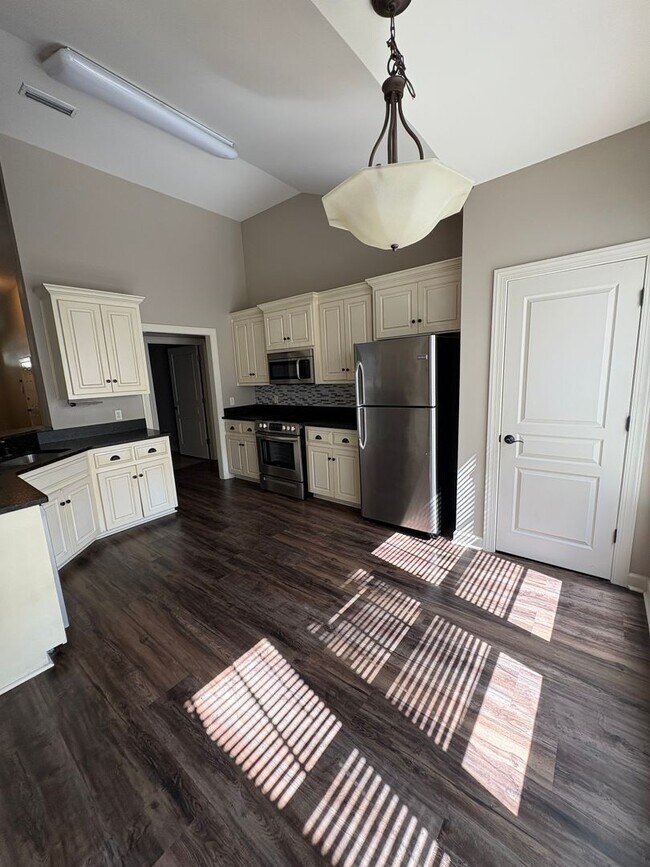 Building Photo - 540 Orchard Cir