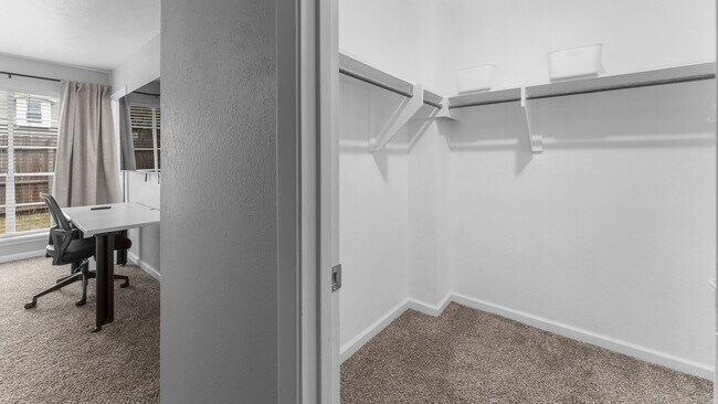 Building Photo - 6314 Senators Dr