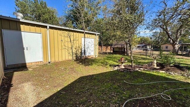 Building Photo - 918 Cypress St