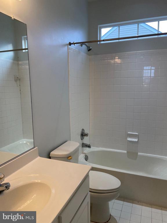 Building Photo - 14020 Willet Way