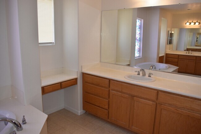 Building Photo - 1220 CAVALAIRE Ct
