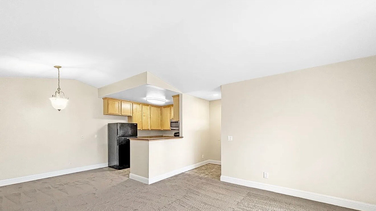 Building Photo - 3555 Grove St