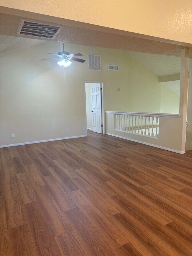 Building Photo - 12000 Ivory Gate Way