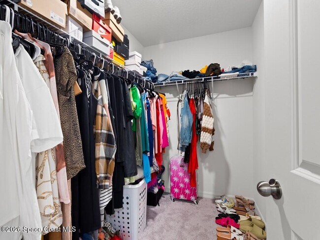 Building Photo - 496 Vanguard St SE