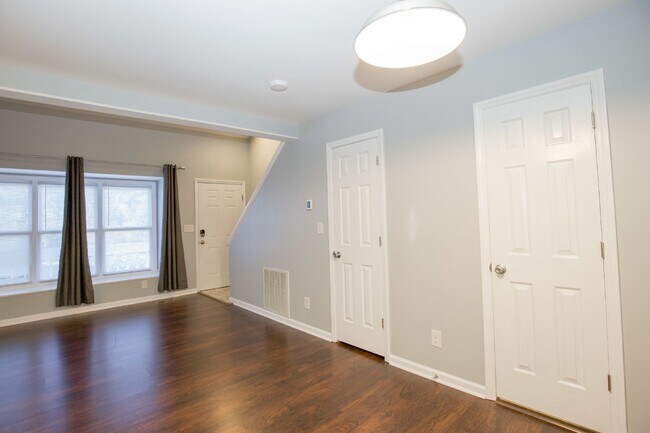 Building Photo - "Charming Studio Retreat with Modern Comforts in Vass, NC!"