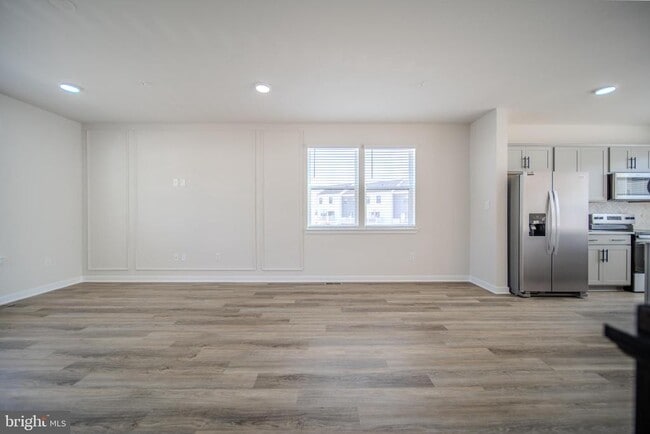 Building Photo - 442 Whirl Ln