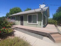 Building Photo - Lakeport location for retn!!