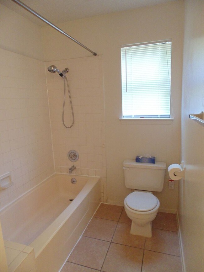 Building Photo - 5309 Indio Dr