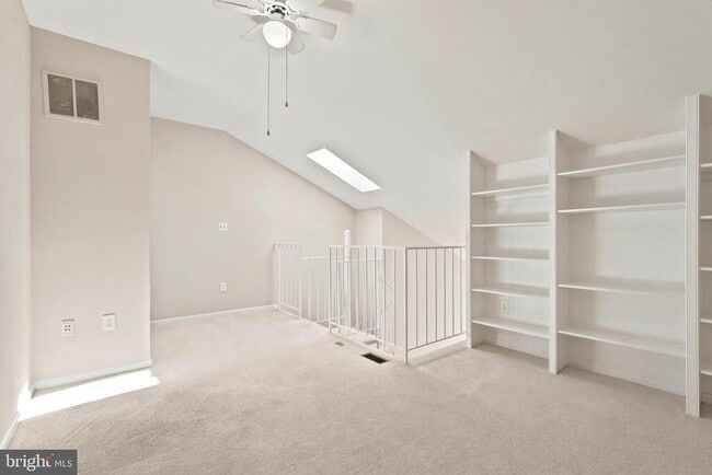 Building Photo - 12287 Wadsworth Way