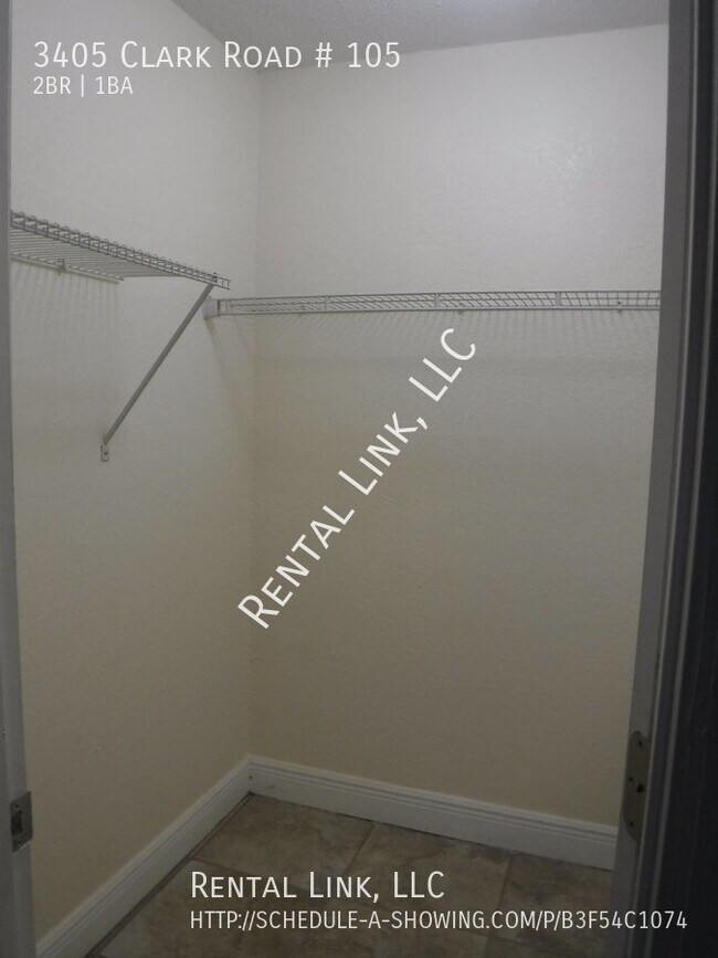 Building Photo - Sarasota Condo For Rent