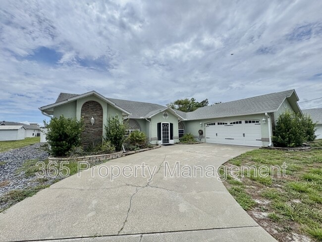 Building Photo - 6153 Mountain Way Ave