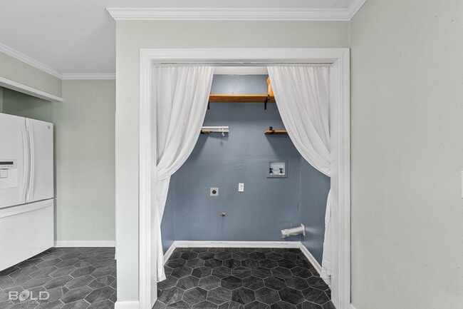 Building Photo - Check Out this 3 bed 2 bath